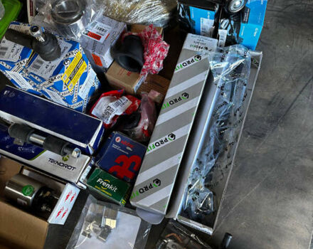 Мицубиси Мираж 1997 в Одессе на Automoto.ua Зеленый Мицубиси Мираж, объемом двигателя 1.47 л и пробегом 439 тыс. км за 3300 $, фото 18 на Automoto.ua