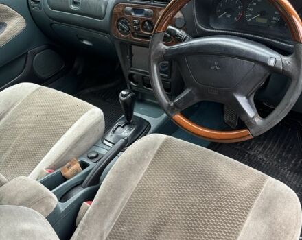 Міцубісі Міраж 1997 у Одесі на Automoto.ua Зелений Міцубісі Міраж, об'ємом двигуна 1.5 л та пробігом 439 тис. км за 3300 $, фото 6 на Automoto.ua