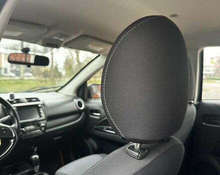 Помаранчевий Міцубісі Міраж, об'ємом двигуна 1.2 л та пробігом 110 тис. км за 6800 $, фото 13 на Automoto.ua