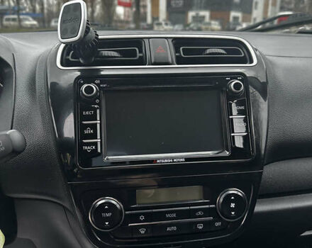 Помаранчевий Міцубісі Міраж, об'ємом двигуна 1.2 л та пробігом 110 тис. км за 6800 $, фото 10 на Automoto.ua