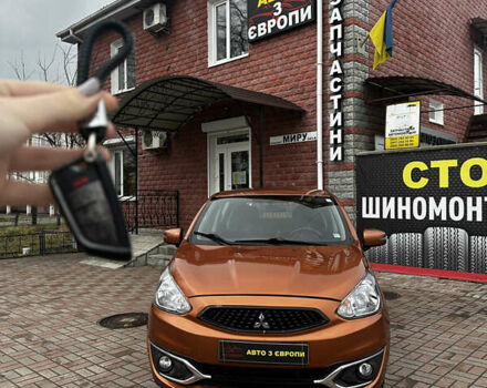 Помаранчевий Міцубісі Міраж, об'ємом двигуна 1.2 л та пробігом 110 тис. км за 6800 $, фото 3 на Automoto.ua