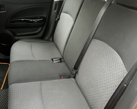 Помаранчевий Міцубісі Міраж, об'ємом двигуна 1.2 л та пробігом 110 тис. км за 6800 $, фото 14 на Automoto.ua