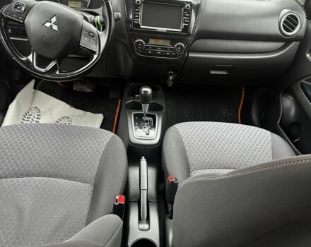 Помаранчевий Міцубісі Міраж, об'ємом двигуна 1.2 л та пробігом 110 тис. км за 6800 $, фото 13 на Automoto.ua