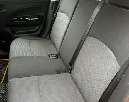 Помаранчевий Міцубісі Міраж, об'ємом двигуна 1.2 л та пробігом 110 тис. км за 6800 $, фото 14 на Automoto.ua