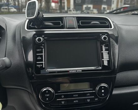 Оранжевый Мицубиси Мираж, объемом двигателя 1.2 л и пробегом 203 тыс. км за 6800 $, фото 7 на Automoto.ua