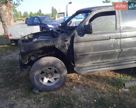 Черный Мицубиси Монтеро, объемом двигателя 2.97 л и пробегом 90 тыс. км за 3000 $, фото 2 на Automoto.ua