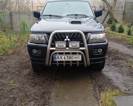 Черный Мицубиси Монтеро, объемом двигателя 2.5 л и пробегом 207 тыс. км за 7000 $, фото 3 на Automoto.ua