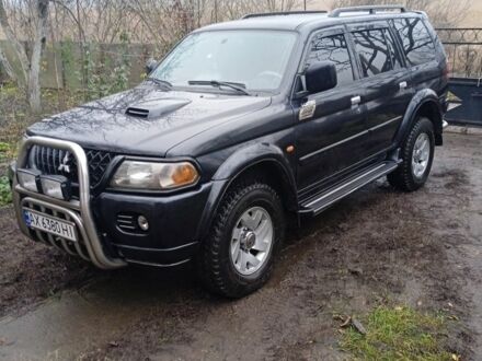 Черный Мицубиси Монтеро, объемом двигателя 2.5 л и пробегом 207 тыс. км за 7000 $, фото 1 на Automoto.ua