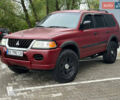 Красный Мицубиси Монтеро, объемом двигателя 2.97 л и пробегом 155 тыс. км за 4700 $, фото 7 на Automoto.ua