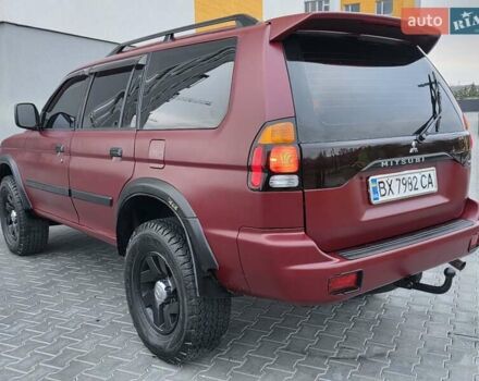 Красный Мицубиси Монтеро, объемом двигателя 3 л и пробегом 155 тыс. км за 5333 $, фото 8 на Automoto.ua