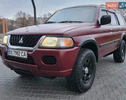 Красный Мицубиси Монтеро, объемом двигателя 3 л и пробегом 155 тыс. км за 5333 $, фото 6 на Automoto.ua