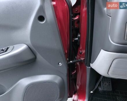 Красный Мицубиси Монтеро, объемом двигателя 3 л и пробегом 155 тыс. км за 5333 $, фото 46 на Automoto.ua