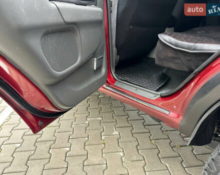 Красный Мицубиси Монтеро, объемом двигателя 2.97 л и пробегом 155 тыс. км за 4700 $, фото 11 на Automoto.ua