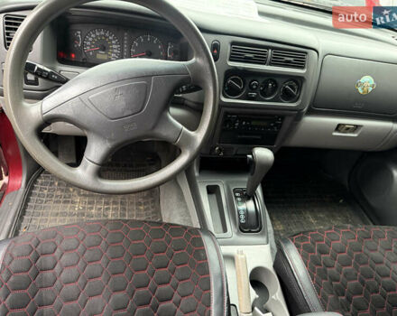 Красный Мицубиси Монтеро, объемом двигателя 2.97 л и пробегом 155 тыс. км за 4700 $, фото 15 на Automoto.ua