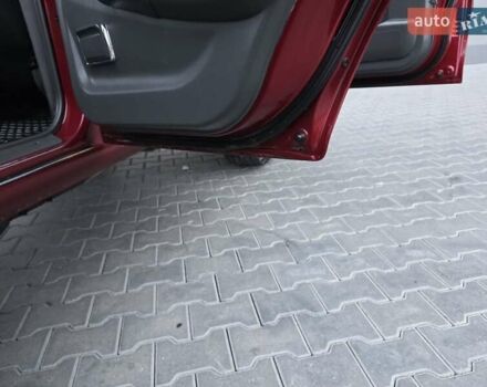 Красный Мицубиси Монтеро, объемом двигателя 3 л и пробегом 155 тыс. км за 5333 $, фото 29 на Automoto.ua