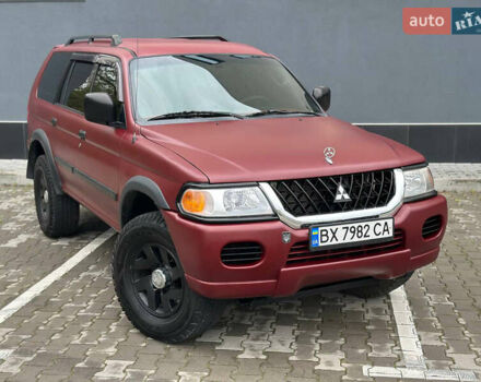 Красный Мицубиси Монтеро, объемом двигателя 2.97 л и пробегом 155 тыс. км за 4700 $, фото 1 на Automoto.ua