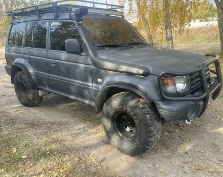 Мицубиси Монтеро 1992 в Изюме на Automoto.ua Серый Мицубиси Монтеро, объемом двигателя 2.5 л и пробегом 438 тыс. км за 4800 $, фото 2 на Automoto.ua
