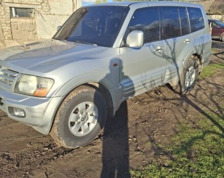 Сірий Міцубісі Монтеро, об'ємом двигуна 3.2 л та пробігом 355 тис. км за 5300 $, фото 1 на Automoto.ua