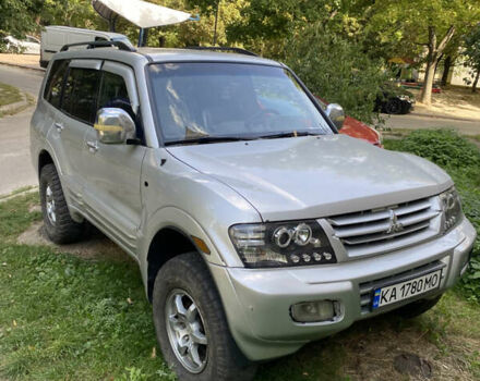 Сірий Міцубісі Монтеро, об'ємом двигуна 3.5 л та пробігом 300 тис. км за 6700 $, фото 1 на Automoto.ua