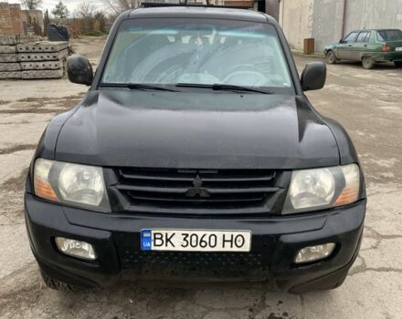 Сірий Міцубісі Монтеро, об'ємом двигуна 3.2 л та пробігом 300 тис. км за 5500 $, фото 1 на Automoto.ua