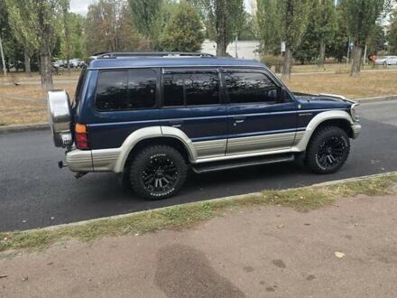 Міцубісі Монтеро 1995 у Києві на Automoto.ua Синій Міцубісі Монтеро, об'ємом двигуна 3.5 л та пробігом 350 тис. км за 6450 $, фото 1 на Automoto.ua
