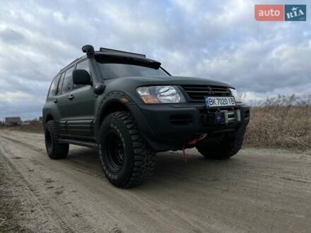 Міцубісі Монтеро 2000 у Костополе на Automoto.ua Зелений Міцубісі Монтеро, об'ємом двигуна 3.5 л та пробігом 200 тис. км за 10500 $, фото 1 на Automoto.ua