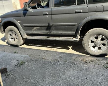 Черный Мицубиси Натива, объемом двигателя 3 л и пробегом 190 тыс. км за 5000 $, фото 1 на Automoto.ua