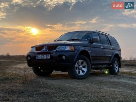 Міцубісі Натіва 2007 у Яворове на Automoto.ua Сірий Міцубісі Натіва, об'ємом двигуна 3 л та пробігом 160 тис. км за 9500 $, фото 1 на Automoto.ua