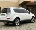Белый Мицубиси Аутлендер ХЛ, объемом двигателя 3 л и пробегом 216 тыс. км за 10500 $, фото 38 на Automoto.ua