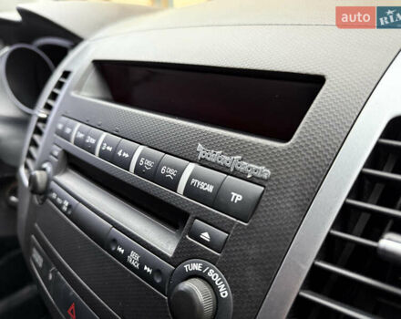 Белый Мицубиси Аутлендер ХЛ, объемом двигателя 3 л и пробегом 216 тыс. км за 10500 $, фото 85 на Automoto.ua