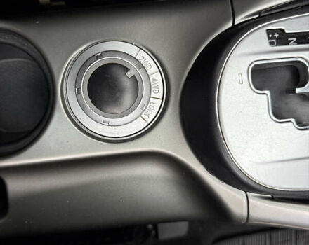 Белый Мицубиси Аутлендер ХЛ, объемом двигателя 3 л и пробегом 216 тыс. км за 10500 $, фото 83 на Automoto.ua