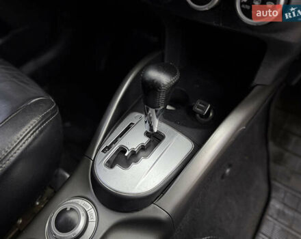 Белый Мицубиси Аутлендер ХЛ, объемом двигателя 3 л и пробегом 216 тыс. км за 10500 $, фото 90 на Automoto.ua