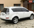 Белый Мицубиси Аутлендер ХЛ, объемом двигателя 3 л и пробегом 216 тыс. км за 10500 $, фото 41 на Automoto.ua