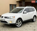 Белый Мицубиси Аутлендер ХЛ, объемом двигателя 3 л и пробегом 216 тыс. км за 10500 $, фото 9 на Automoto.ua