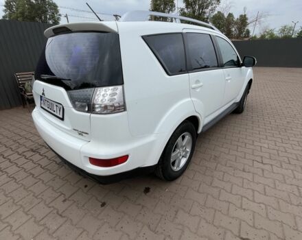 Мицубиси Аутлендер ХЛ 2010 в Кривом Роге на Automoto.ua Белый Мицубиси Аутлендер ХЛ, объемом двигателя 0 л и пробегом 261 тыс. км за 8000 $, фото 2 на Automoto.ua
