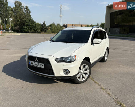 Белый Мицубиси Аутлендер ХЛ, объемом двигателя 2.36 л и пробегом 155 тыс. км за 10950 $, фото 6 на Automoto.ua