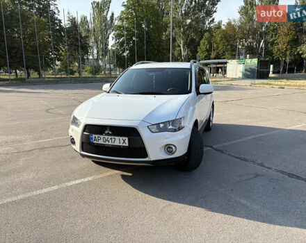 Белый Мицубиси Аутлендер ХЛ, объемом двигателя 2.36 л и пробегом 155 тыс. км за 10950 $, фото 79 на Automoto.ua