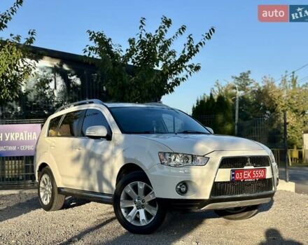 Мицубиси Аутлендер ХЛ 2011 в Виннице на Automoto.ua Белый Мицубиси Аутлендер ХЛ, объемом двигателя 2 л и пробегом 225 тыс. км за 10999 $, фото 9 на Automoto.ua
