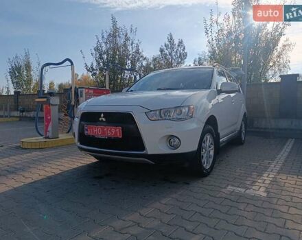 Белый Мицубиси Аутлендер ХЛ, объемом двигателя 2.2 л и пробегом 290 тыс. км за 10950 $, фото 42 на Automoto.ua