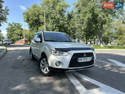 Мицубиси Аутлендер ХЛ 2012 в Виннице на Automoto.ua Белый Мицубиси Аутлендер ХЛ, объемом двигателя 2.4 л и пробегом 185 тыс. км за 11100 $, фото 1 на Automoto.ua