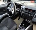 Бежевий Міцубісі Аутлендер ХЛ, об'ємом двигуна 3 л та пробігом 264 тис. км за 7490 $, фото 51 на Automoto.ua
