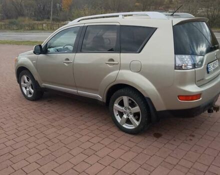 Міцубісі Аутлендер ХЛ 2007 у Трускавце на Automoto.ua Бежевий Міцубісі Аутлендер ХЛ, об'ємом двигуна 2.36 л та пробігом 202 тис. км за 8199 $, фото 18 на Automoto.ua
