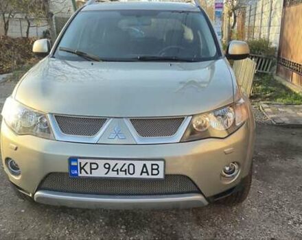Бежевый Мицубиси Аутлендер ХЛ, объемом двигателя 3 л и пробегом 295 тыс. км за 9600 $, фото 10 на Automoto.ua