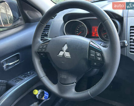 Бежевый Мицубиси Аутлендер ХЛ, объемом двигателя 2 л и пробегом 226 тыс. км за 8999 $, фото 31 на Automoto.ua