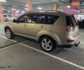 Бежевый Мицубиси Аутлендер ХЛ, объемом двигателя 3 л и пробегом 235 тыс. км за 8000 $, фото 19 на Automoto.ua