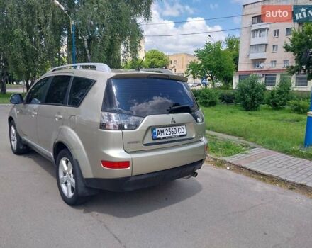 Бежевый Мицубиси Аутлендер ХЛ, объемом двигателя 2.4 л и пробегом 275 тыс. км за 8600 $, фото 7 на Automoto.ua