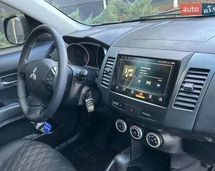 Бежевый Мицубиси Аутлендер ХЛ, объемом двигателя 2 л и пробегом 226 тыс. км за 8999 $, фото 30 на Automoto.ua