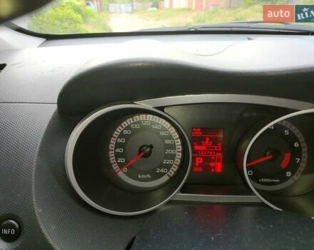 Бежевый Мицубиси Аутлендер ХЛ, объемом двигателя 3 л и пробегом 127 тыс. км за 12000 $, фото 3 на Automoto.ua