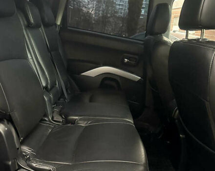 Черный Мицубиси Аутлендер ХЛ, объемом двигателя 2.4 л и пробегом 230 тыс. км за 8500 $, фото 18 на Automoto.ua