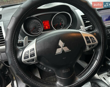 Чорний Міцубісі Аутлендер ХЛ, об'ємом двигуна 2.4 л та пробігом 283 тис. км за 8900 $, фото 17 на Automoto.ua